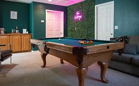 Large 3Br King Suite Moments Away From Strip